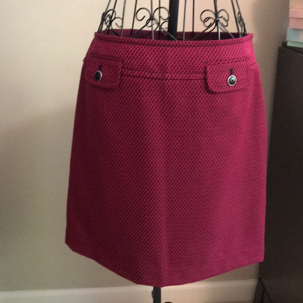 Loft skirt.